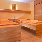 Hotel Hof-schlenstedt 4*