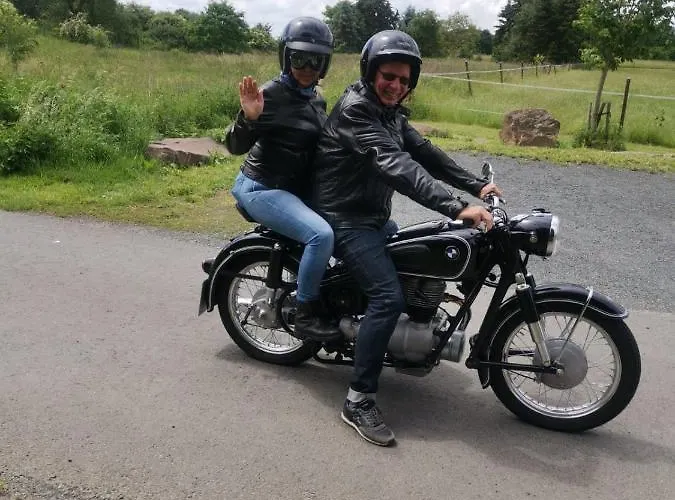 Hof-schlenstedt Hotell