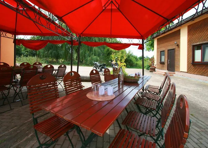 Hof-schlenstedt Hotell